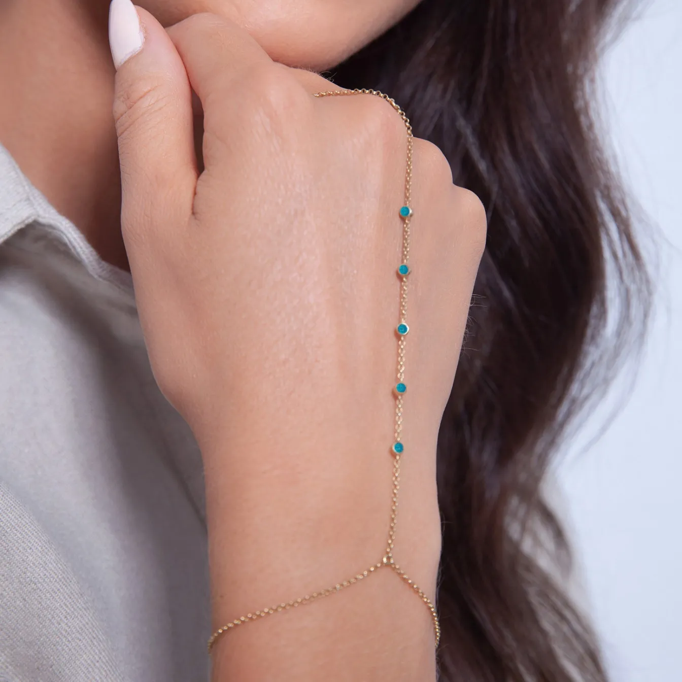 Elli "Armband Handchain | Kristalle (Grün)< Armbänder|Vergoldet