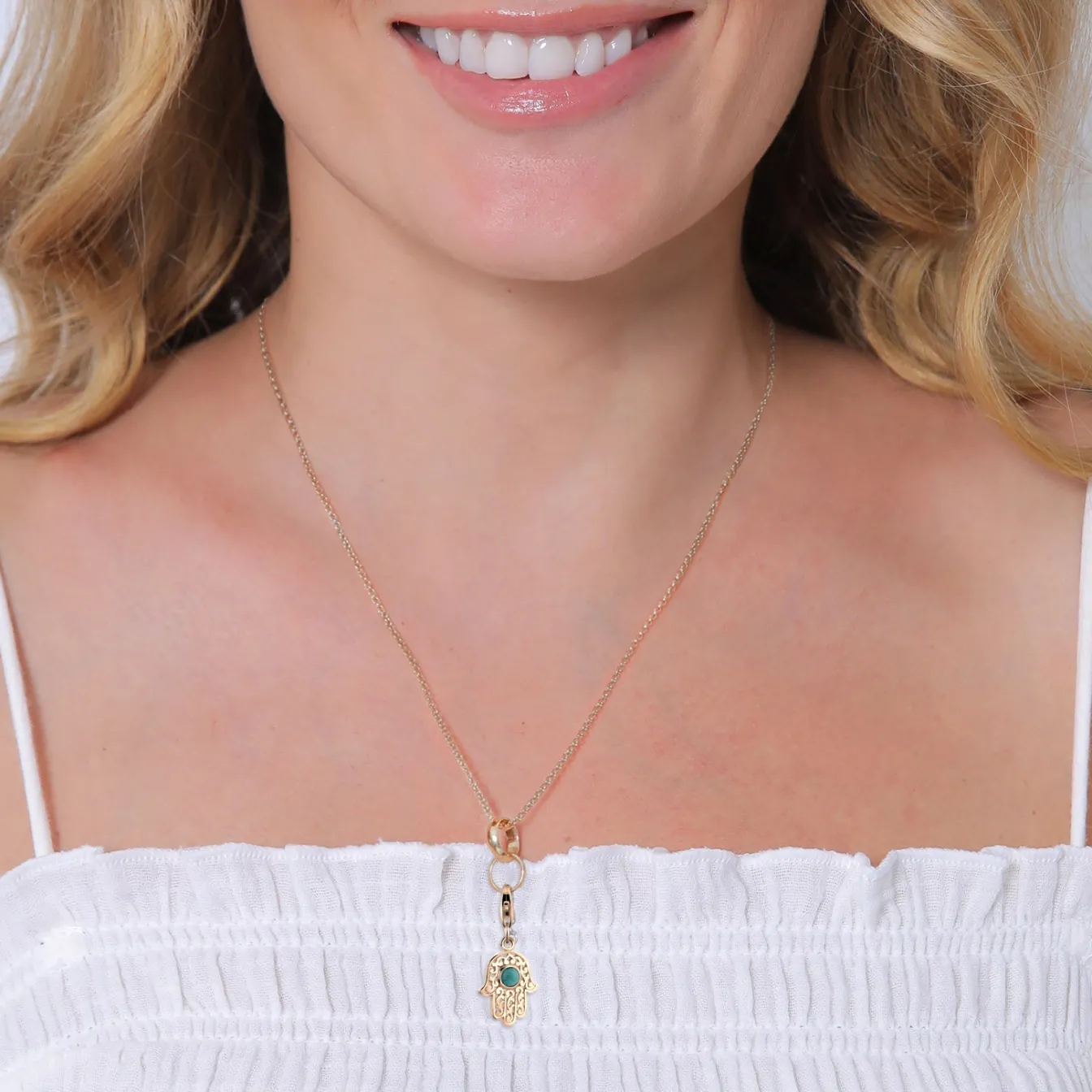 Elli "Charm Hamsa Hand | Howlith ( Türkis )< Vergoldet|Symbol-schmuck
