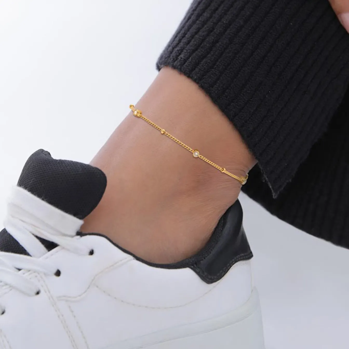 Elli "Fußkettchen Kugeln | Glas Kristalle (Weiß)< Fußschmuck|Silber