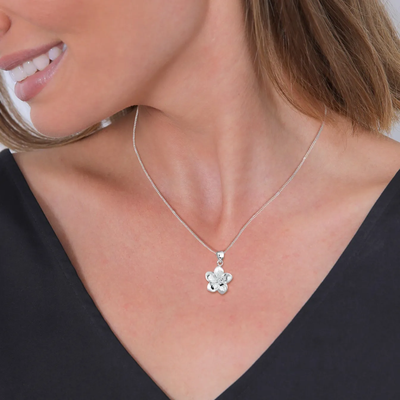 Elli "Halskette Frangipani Blüte | Diamant (Weiß, 0,03 ct)< Roségold|Symbol-schmuck
