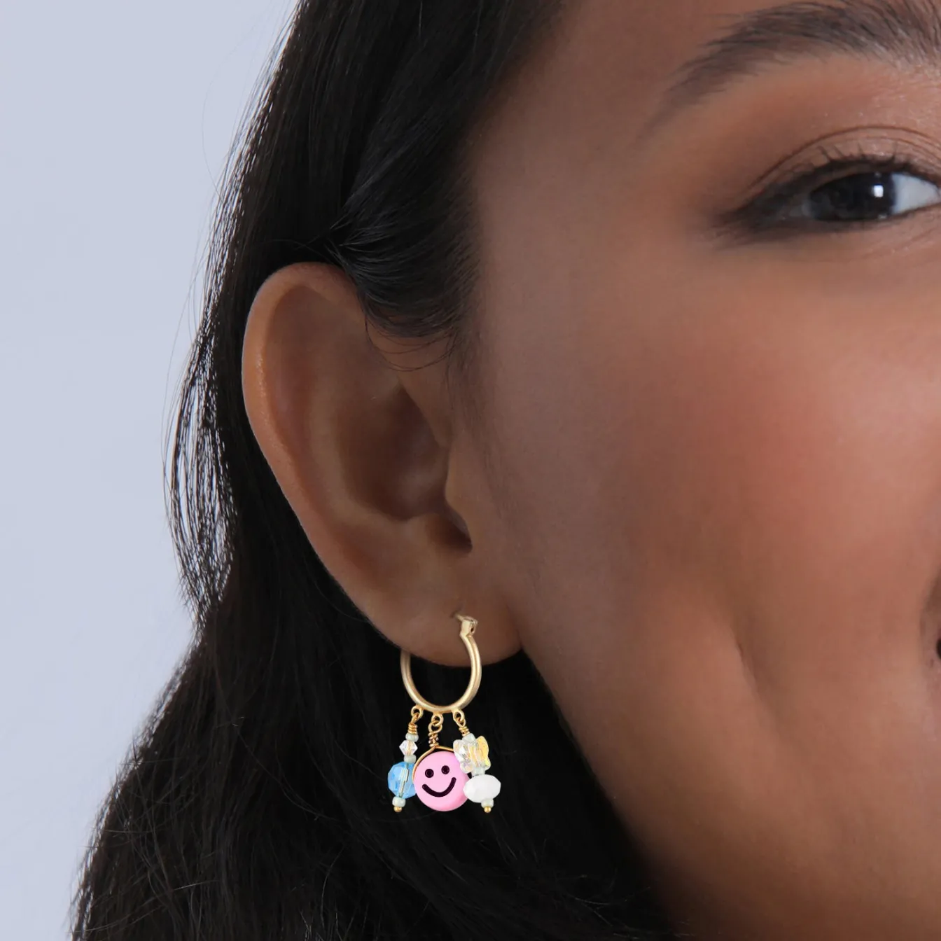 Elli "Ohrhänger mit Smiling Face Beads< Ohrringe|Vergoldet