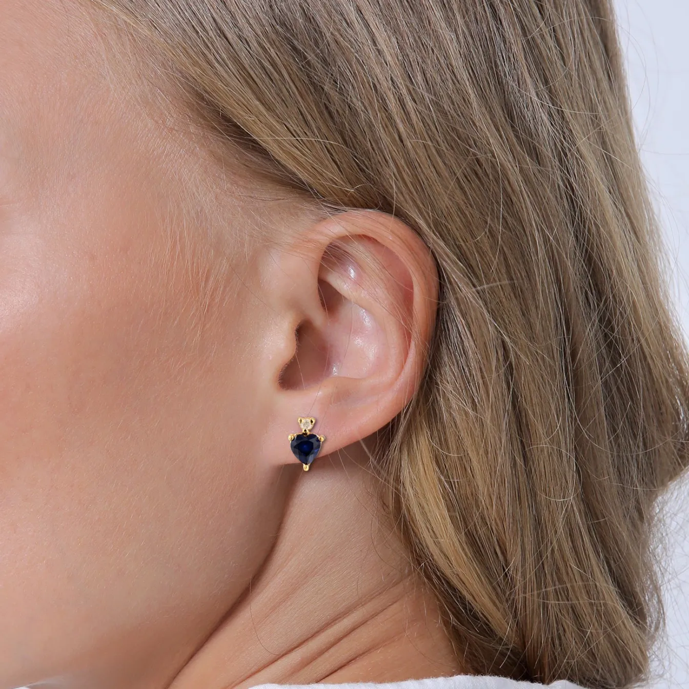 Elli "Ohrstecker Herz | Laborgezüchteter Diamant (0.008 ct) & Saphir (Blau)< Vergoldet|Symbol-schmuck