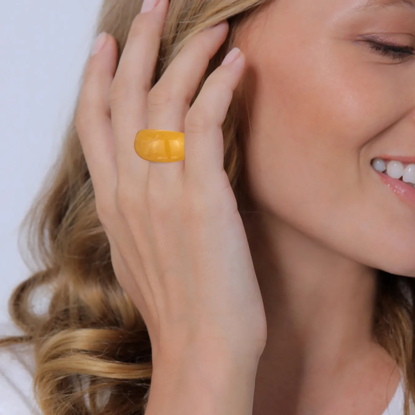 Elli "Ring Chunky | Resin (Weiß-Braun)< Letzte Chance|Ringe
