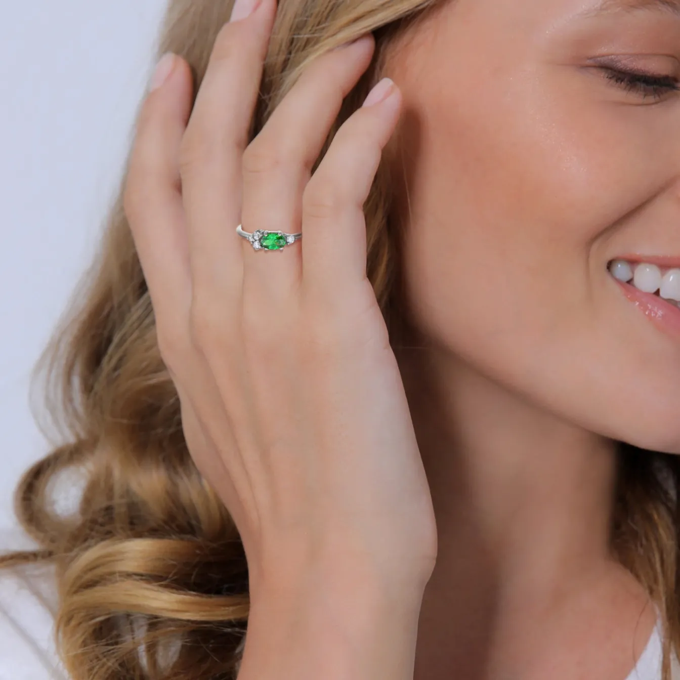 Elli "Verlobungsring Oval | Zirkonia (Grün)< Ringe|Silber